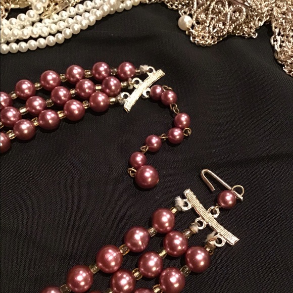 Japan  Mauve Triple-Strand Faux Pearl Necklace - Picture 5 of 6
